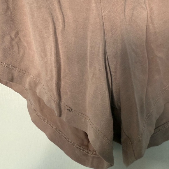 Kyte BABY Tan Athletic Shorts Lightweight Relaxed Fit - Picture 4 of 6